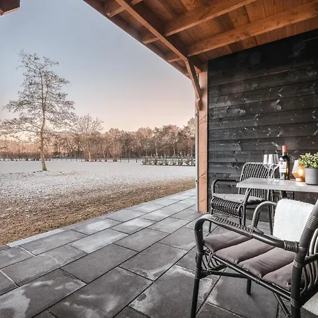 Hof Bed and Breakfast 3*