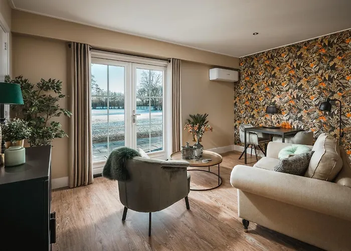 Hof Bed & Breakfast 3*