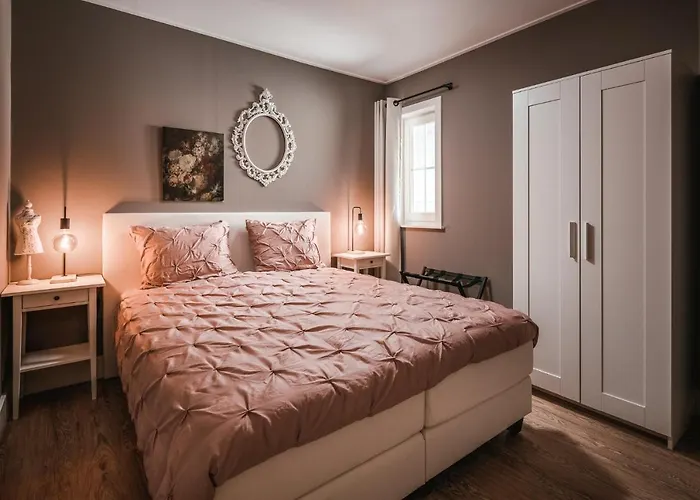 Hof Bed & Breakfast 3*